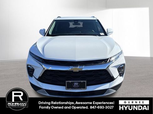 Used 2024 Chevrolet Blazer LT w/ Convenience Package FWD image 3