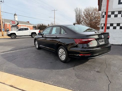 Used 2020 Volkswagen Jetta S image 3