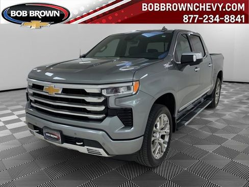 Certified 2025 Chevrolet Silverado 1500 High Country w/ High Country Premium Package AWD/4WD image 1