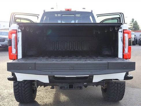 Used 2024 Ford F350 Platinum w/ FX4 Off-Road Package image 35