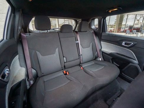 Used 2023 Jeep Compass Sport image 29