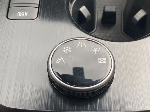 Used 2022 Nissan Rogue SV w/ SV Premium Package image 31