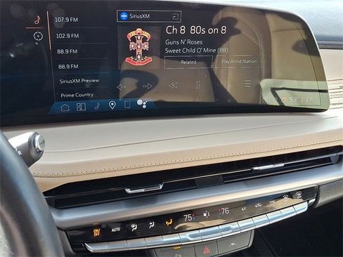 Used 2024 Cadillac XT4 Premium Luxury image 14