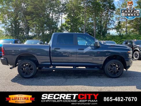 Used 2025 RAM 2500 Big Horn AWD/4WD image 4