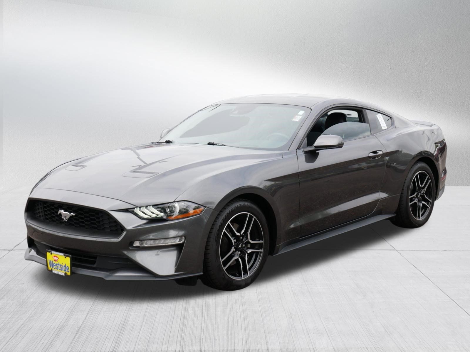 Used 2018 Ford Mustang Premium w/ Equipment Group 201A RWD image 3
