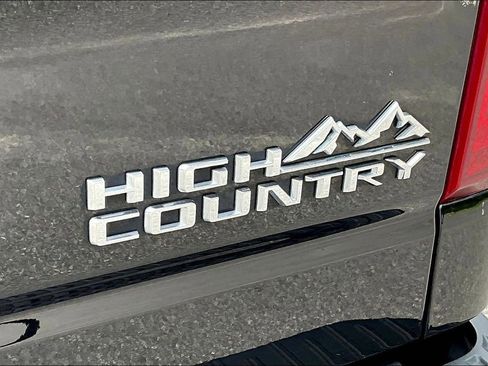 Used 2023 Chevrolet Silverado 1500 High Country AWD/4WD image 27