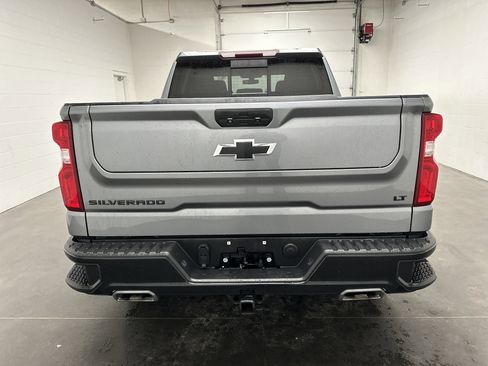 Used 2021 Chevrolet Silverado 1500 LT Trail Boss w/ Convenience Package II image 8
