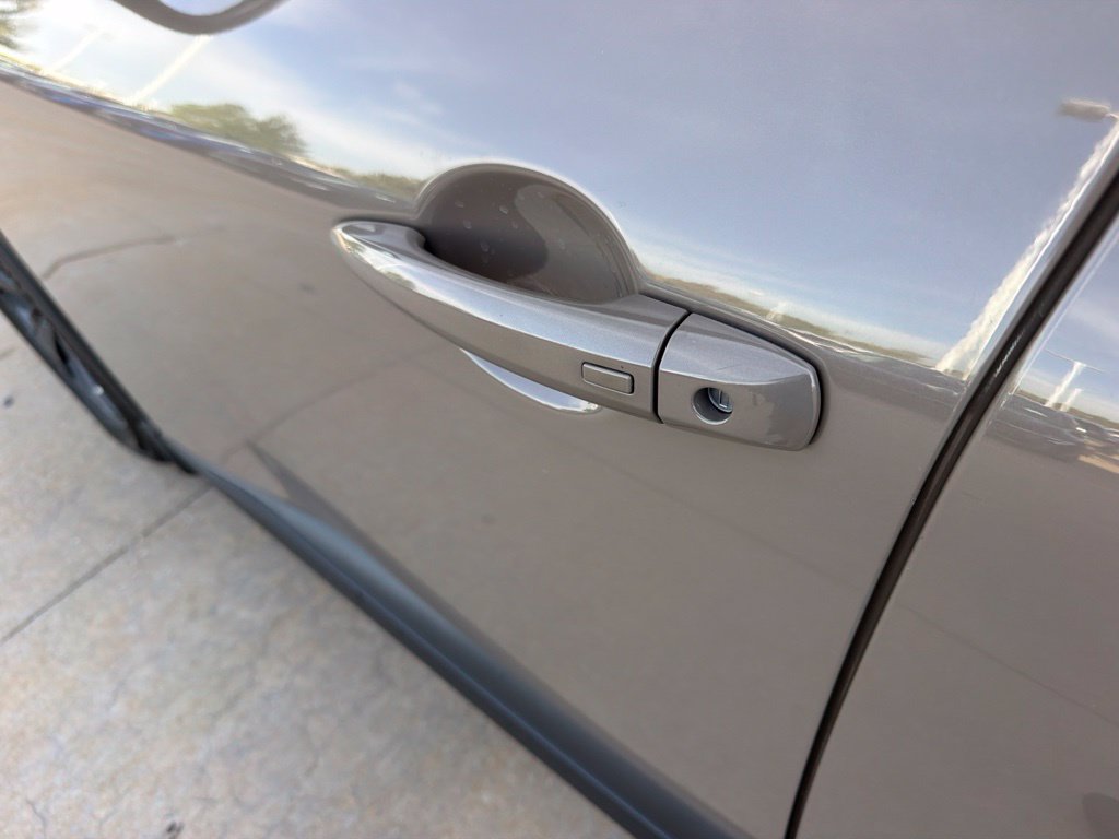 Used 2024 Nissan Rogue SV w/ SV Premium Package FWD image 11
