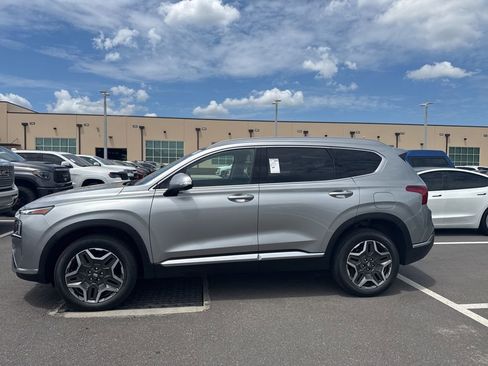 Used 2023 Hyundai Santa Fe Limited w/ Cargo Package AWD/4WD image 4