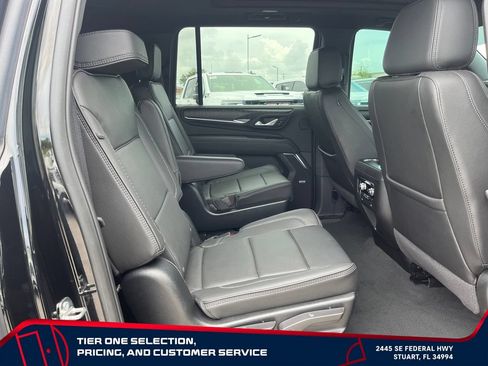 Used 2024 GMC Yukon XL Denali AWD/4WD image 18