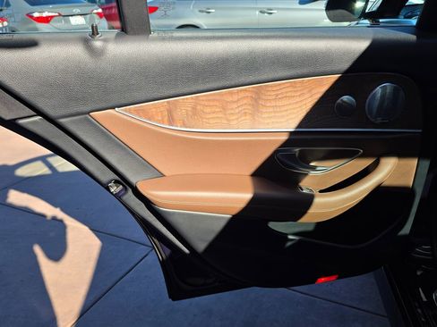 Used 2017 Mercedes-Benz E 300 RWD Sedan image 25