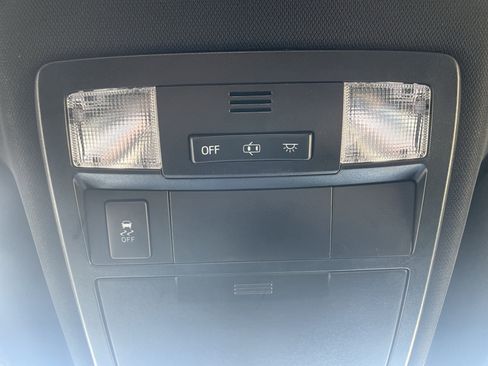 Used 2017 Toyota Tacoma TRD Sport w/ Tow Package (A/T) image 29