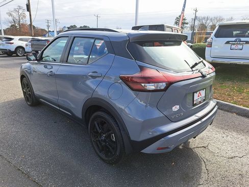 Used 2023 Nissan Kicks SR w/ SR Premium Package image 11