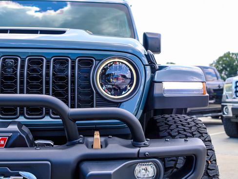 Used 2024 Jeep Wrangler Unlimited Rubicon 392 AWD/4WD image 5
