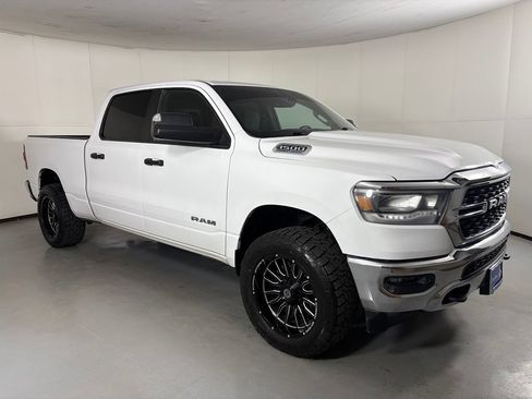 Used 2023 RAM 1500 Big Horn AWD/4WD image 2