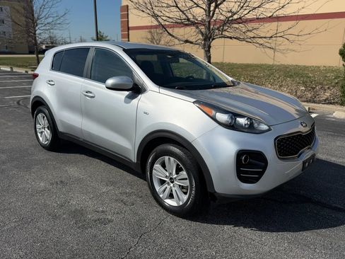 Used 2017 Kia Sportage LX image 6