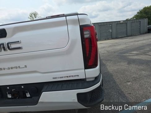 Used 2024 GMC Sierra 2500 Denali Ultimate w/ Max Trailering Package AWD/4WD image 7
