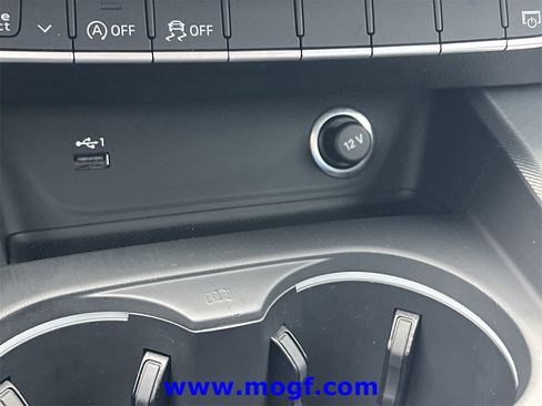 Used 2018 Audi A4 2.0T Ultra Premium image 10