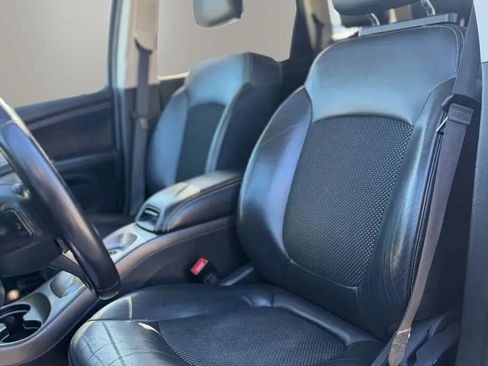 Used 2020 Dodge Journey Crossroad FWD image 11