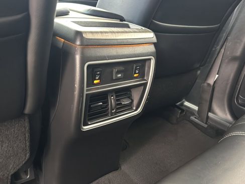 Used 2017 Nissan Murano Platinum w/ Platinum Technology Package image 24