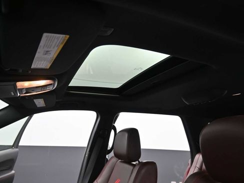 Used 2023 Dodge Durango GT image 11