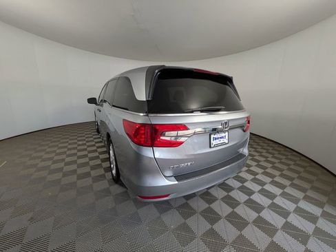 Used 2018 Honda Odyssey LX image 8