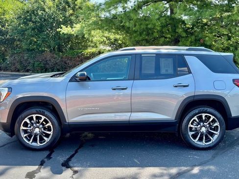 Used 2026 GMC Terrain Elevation w/ Elevation Premium Package AWD/4WD image 4