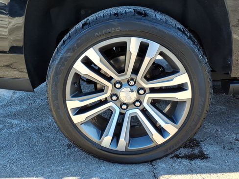 Used 2020 GMC Yukon Denali w/ Denali Ultimate Package image 8