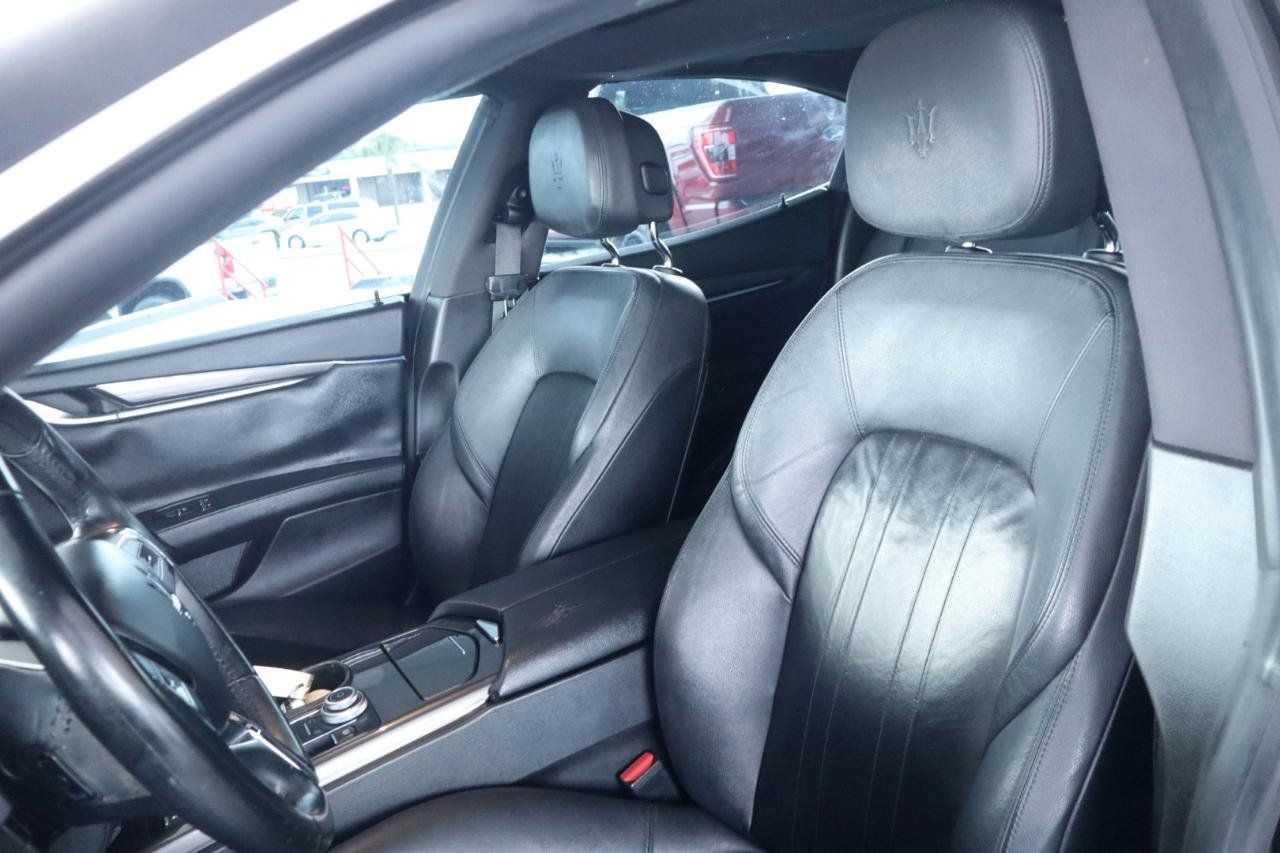 Used 2018 Maserati Ghibli RWD image 15