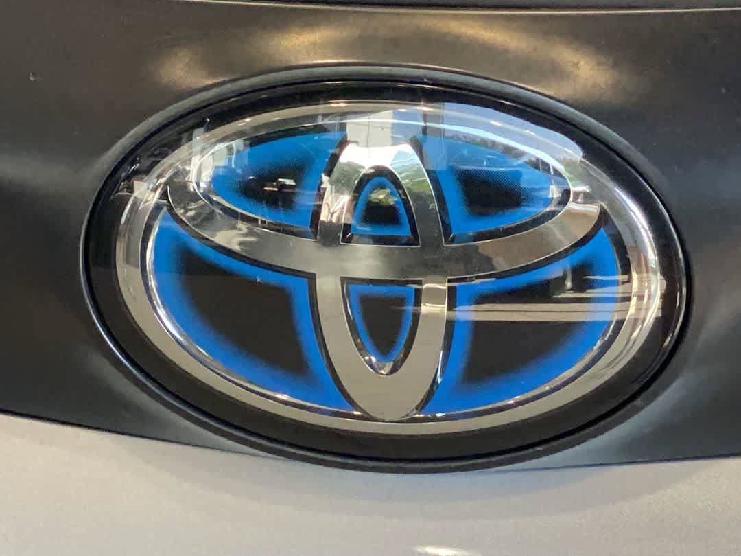 Used 2023 Toyota Sienna LE AWD/4WD image 10