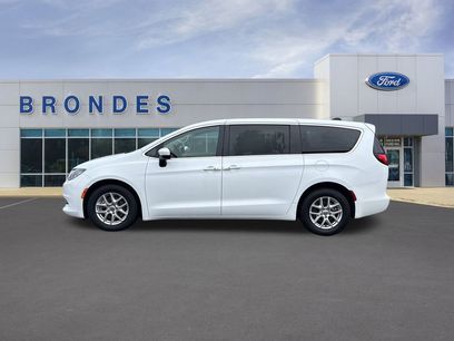 Used 2022 Chrysler Voyager LX