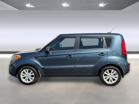 Used 2012 Kia Soul + image 2