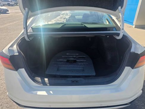 Used 2024 Nissan Altima 2.5 SV FWD image 33