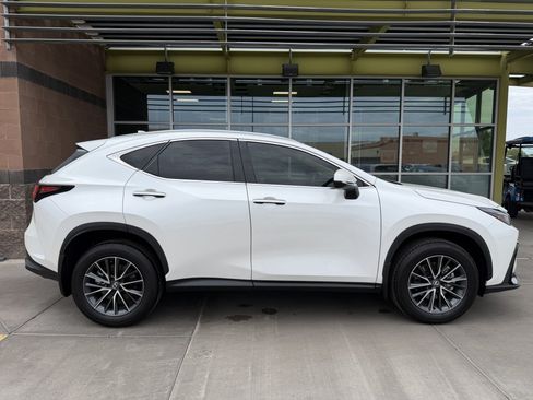 Used 2025 Lexus NX 250 FWD w/ Premium Package image 9
