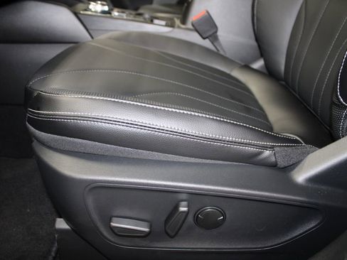 New 2025 Ford Escape SE w/ PHEV Premium Package image 20