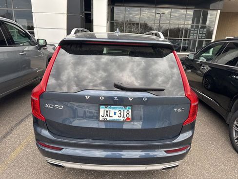 Used 2019 Volvo XC90 T6 Momentum w/ Advanced Package image 5