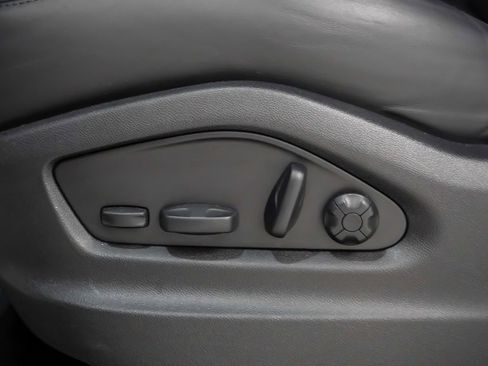 Certified 2023 Porsche Cayenne image 24