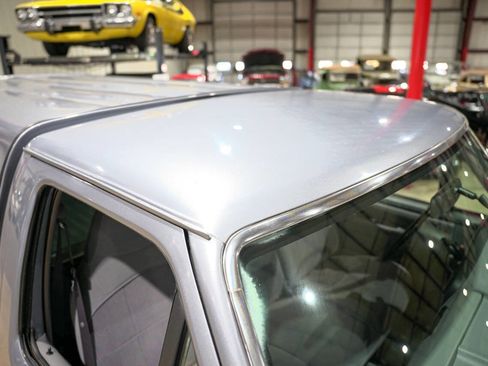 Used 1996 Ford F250 4x4 Regular Cab image 16