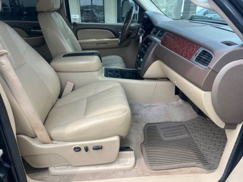 Used 2009 GMC Sierra 2500 SLT w/ SLT Convenience Package image 27