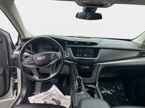 Used 2019 Cadillac XT5 Luxury image 16