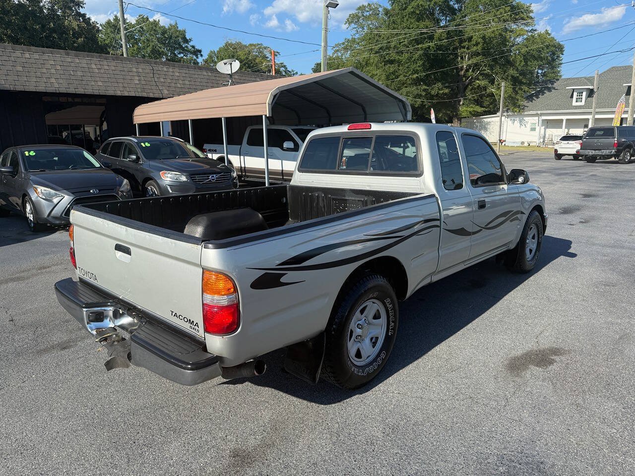Used 2004 Toyota Tacoma 2WD Xtracab w/ SR5 Pkg image 3