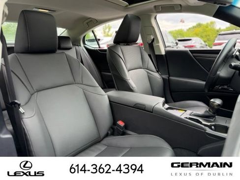 Used 2025 Lexus ES 350 w/ Premium Package FWD image 13