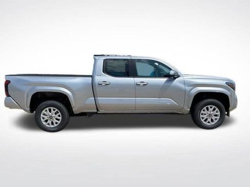New 2026 Toyota Tacoma SR5 AWD/4WD image 2