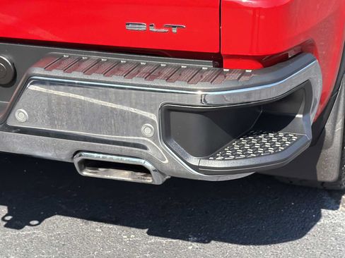 Used 2019 GMC Sierra 1500 SLT w/ SLT Premium Plus Package AWD/4WD image 31
