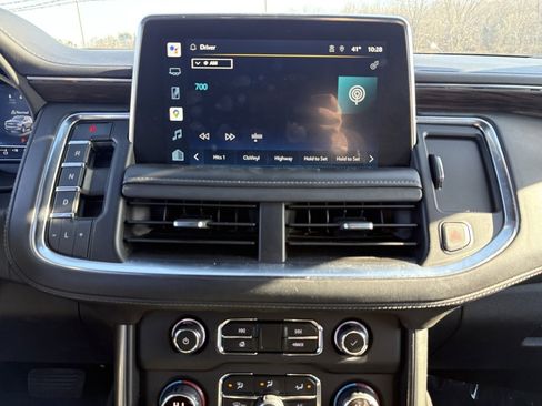 Used 2022 Chevrolet Suburban LT image 29