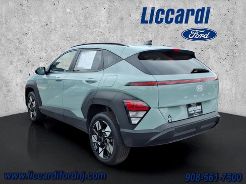 Used 2024 Hyundai Kona SEL AWD/4WD image 4