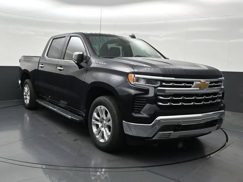 Used 2022 Chevrolet Silverado 1500 LTZ RWD image 8
