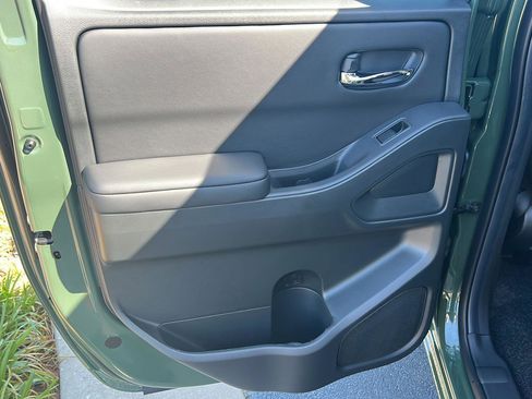 New 2026 Nissan Frontier SV w/ SV Convenience Package RWD image 17