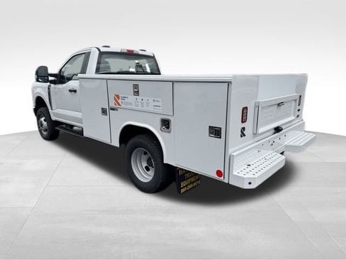 New 2025 Ford F350 XL w/ XL Chrome Package image 6