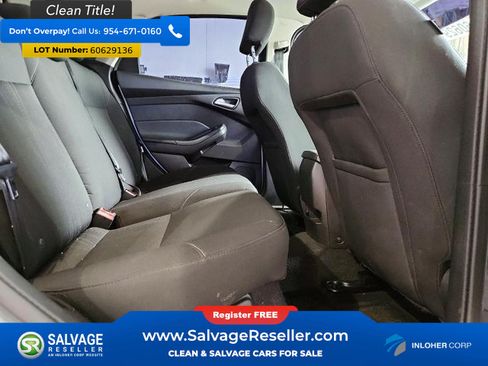 Used 2015 Ford Focus SE FWD image 13